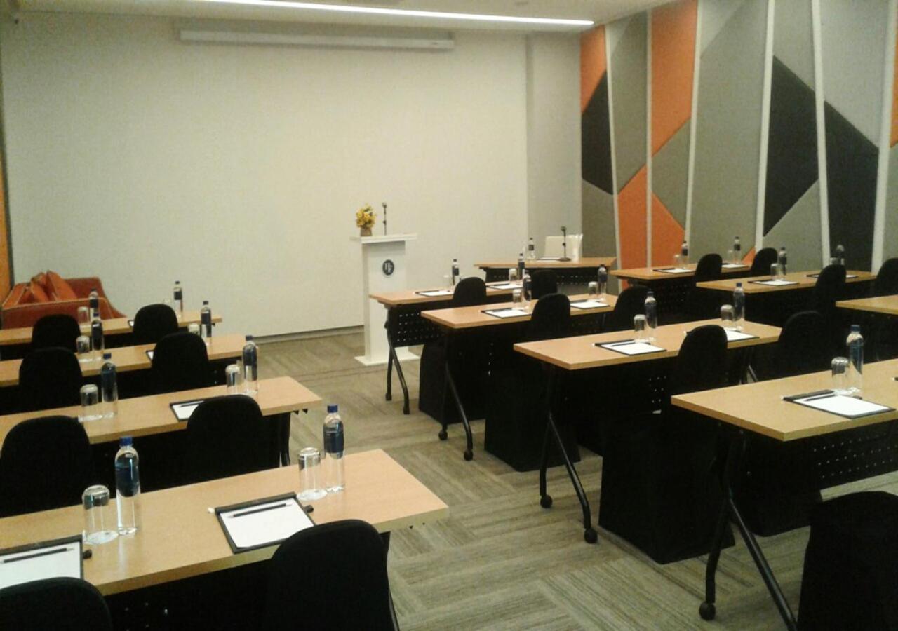 Hotel Fuse Rayong Extérieur photo
