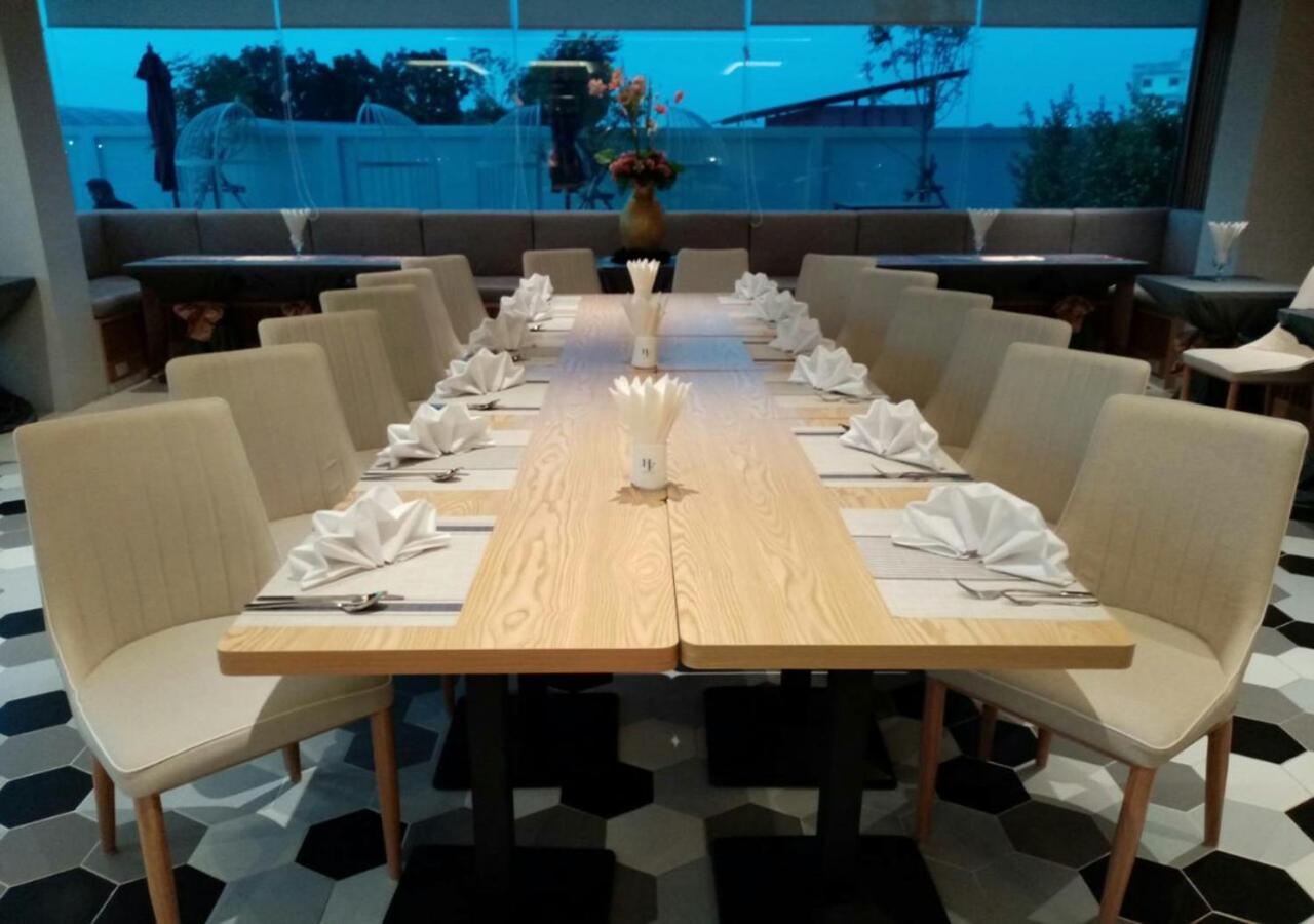 Hotel Fuse Rayong Extérieur photo