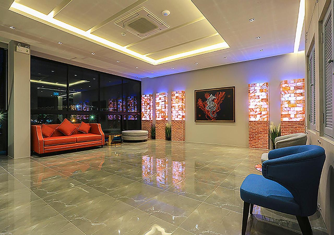 Hotel Fuse Rayong Extérieur photo
